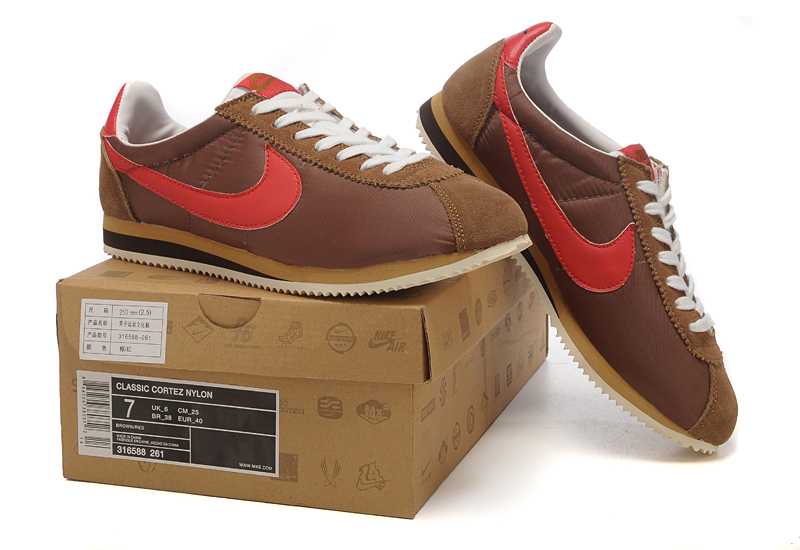 nike cortez rouge acheter discount paris nike cortez noir envente12